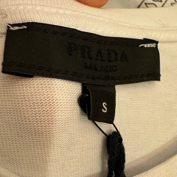 Prada t-shirt - Picture 5 of 12